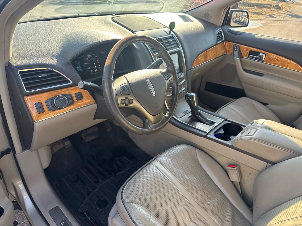 Lincoln MKX AWD 4dr 2011