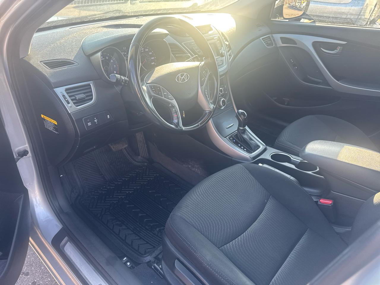 Hyundai Elantra 4dr Sdn Auto SE (Alabama Plant) 2015