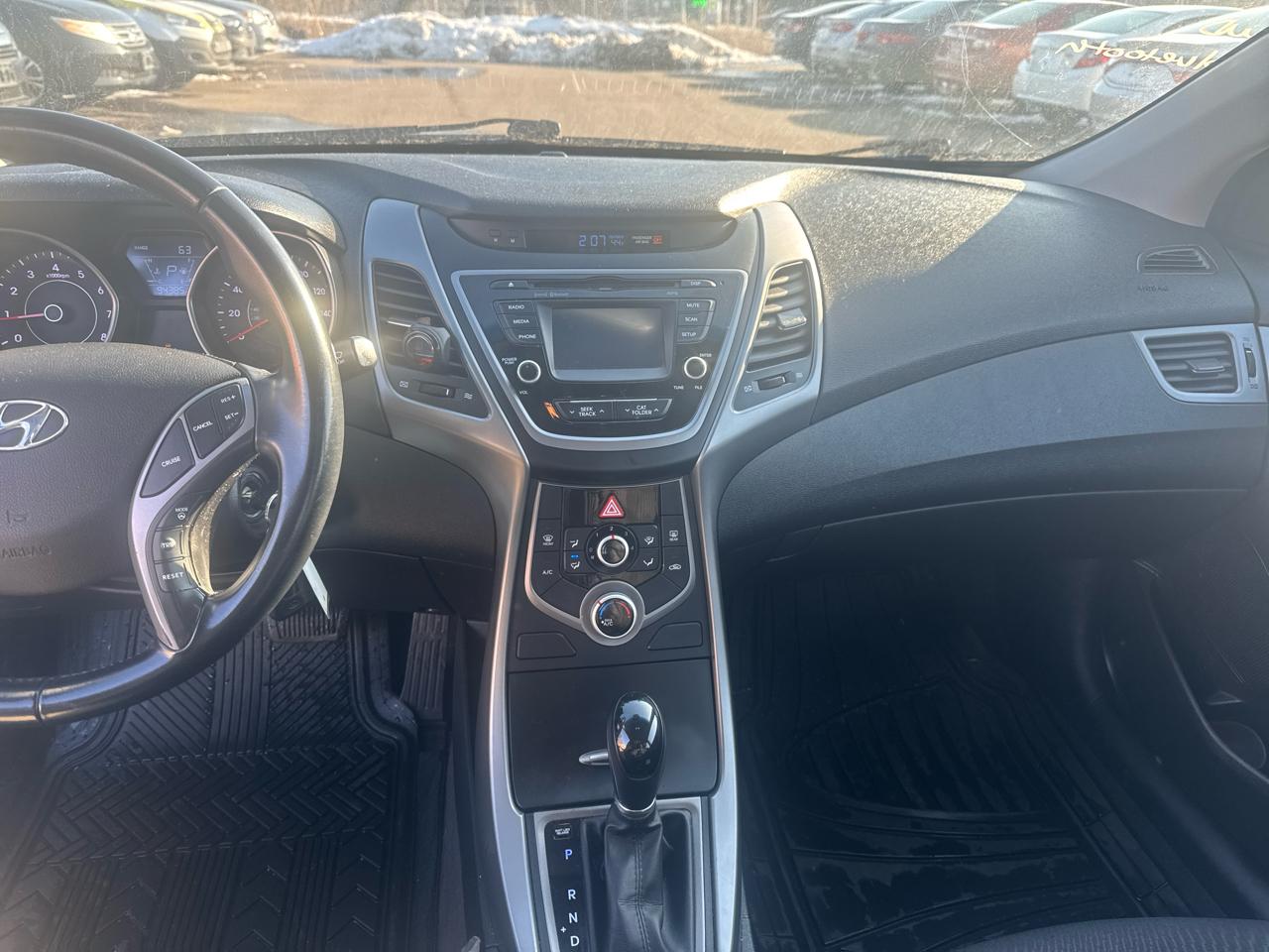 Hyundai Elantra 4dr Sdn Auto SE (Alabama Plant) 2015