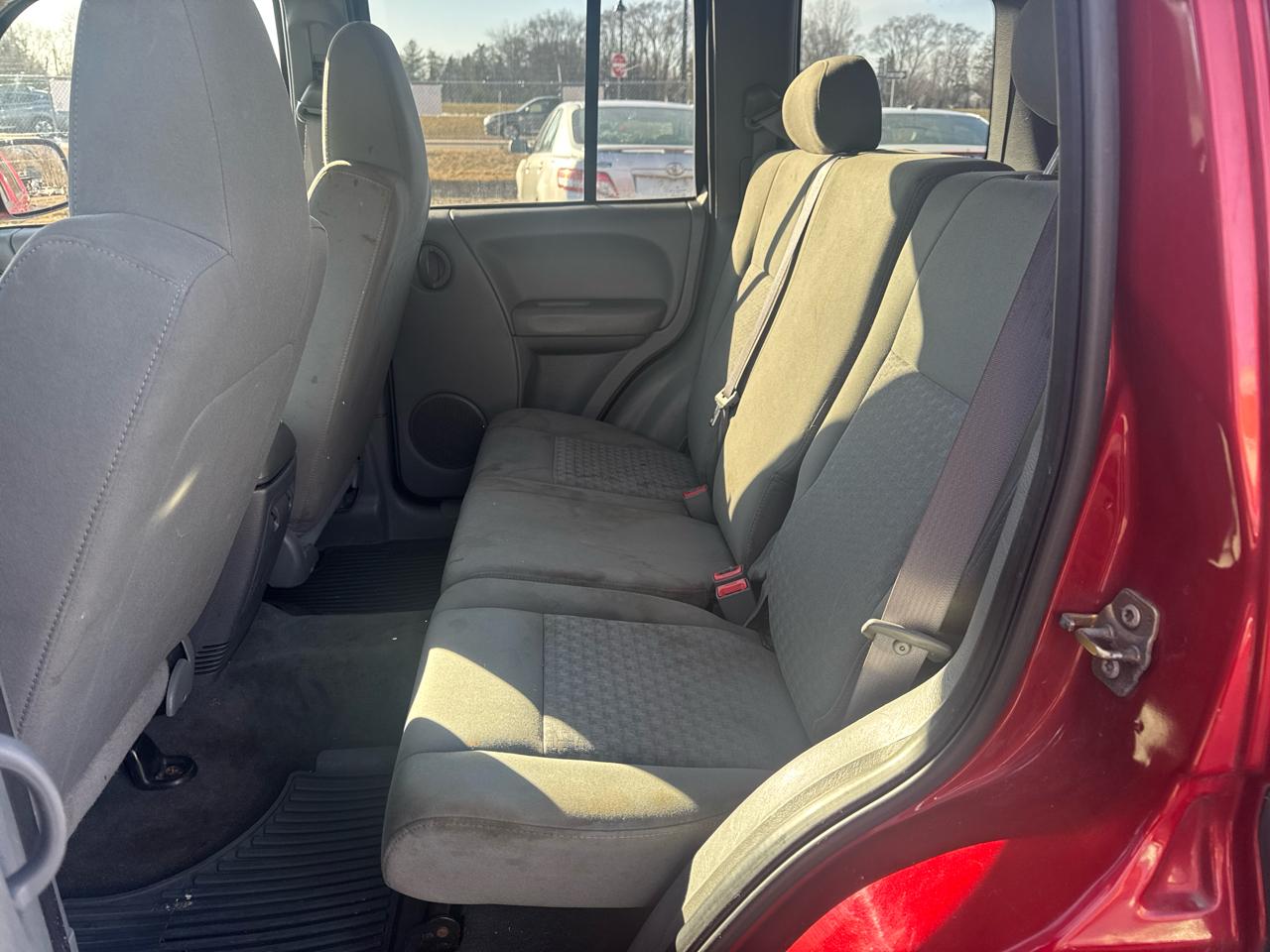 Jeep Liberty 4dr Sport 4WD 2006