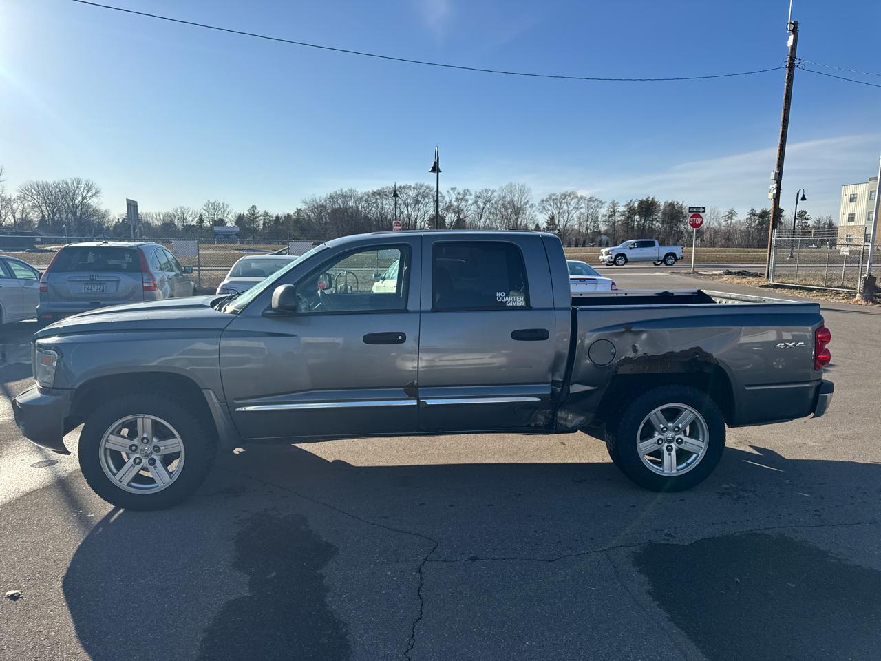 Dodge Dakota 4WD Crew Cab Laramie 2010