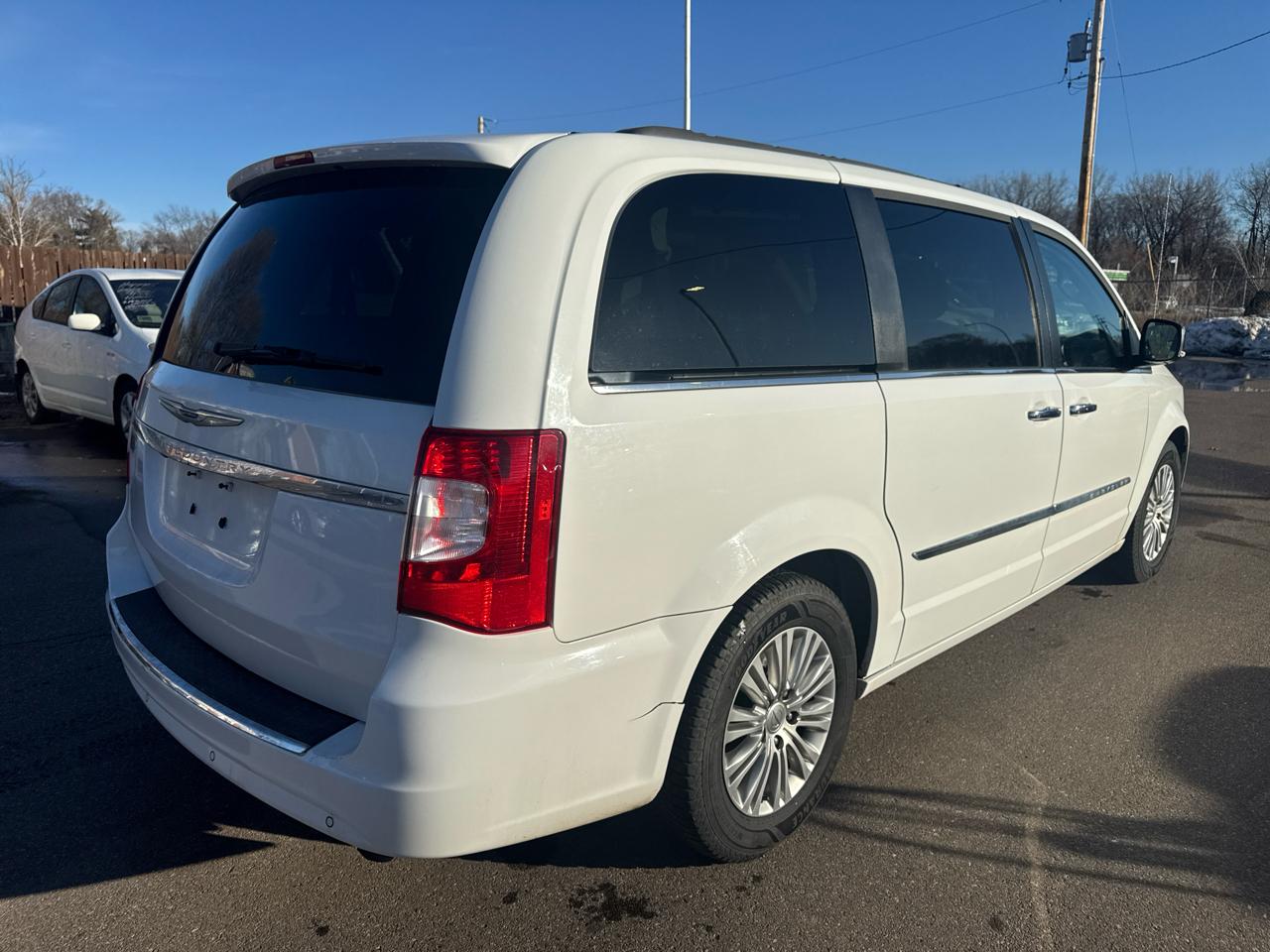 Chrysler Town & Country 4dr Wgn Touring-L Anniversary Edition 2016