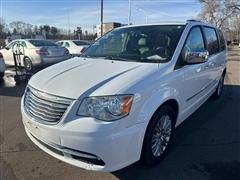 2016 Chrysler Town & Country 