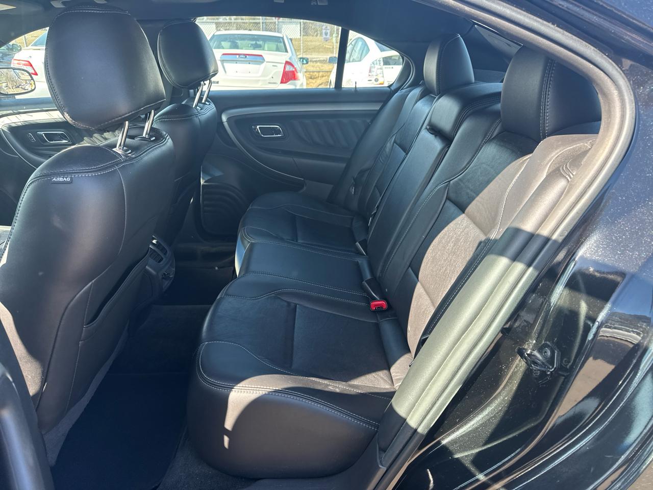 Ford Taurus 4dr Sdn SEL AWD 2014