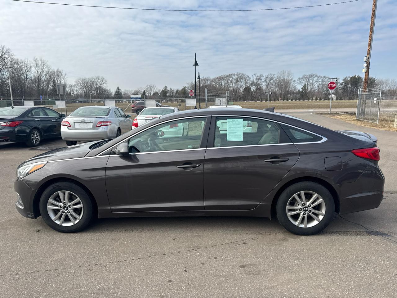 Hyundai Sonata 4dr Sdn 2.4L SE PZEV 2015