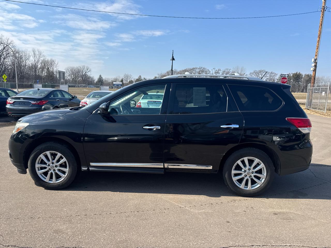 Nissan Pathfinder 4WD 4dr SL 2013