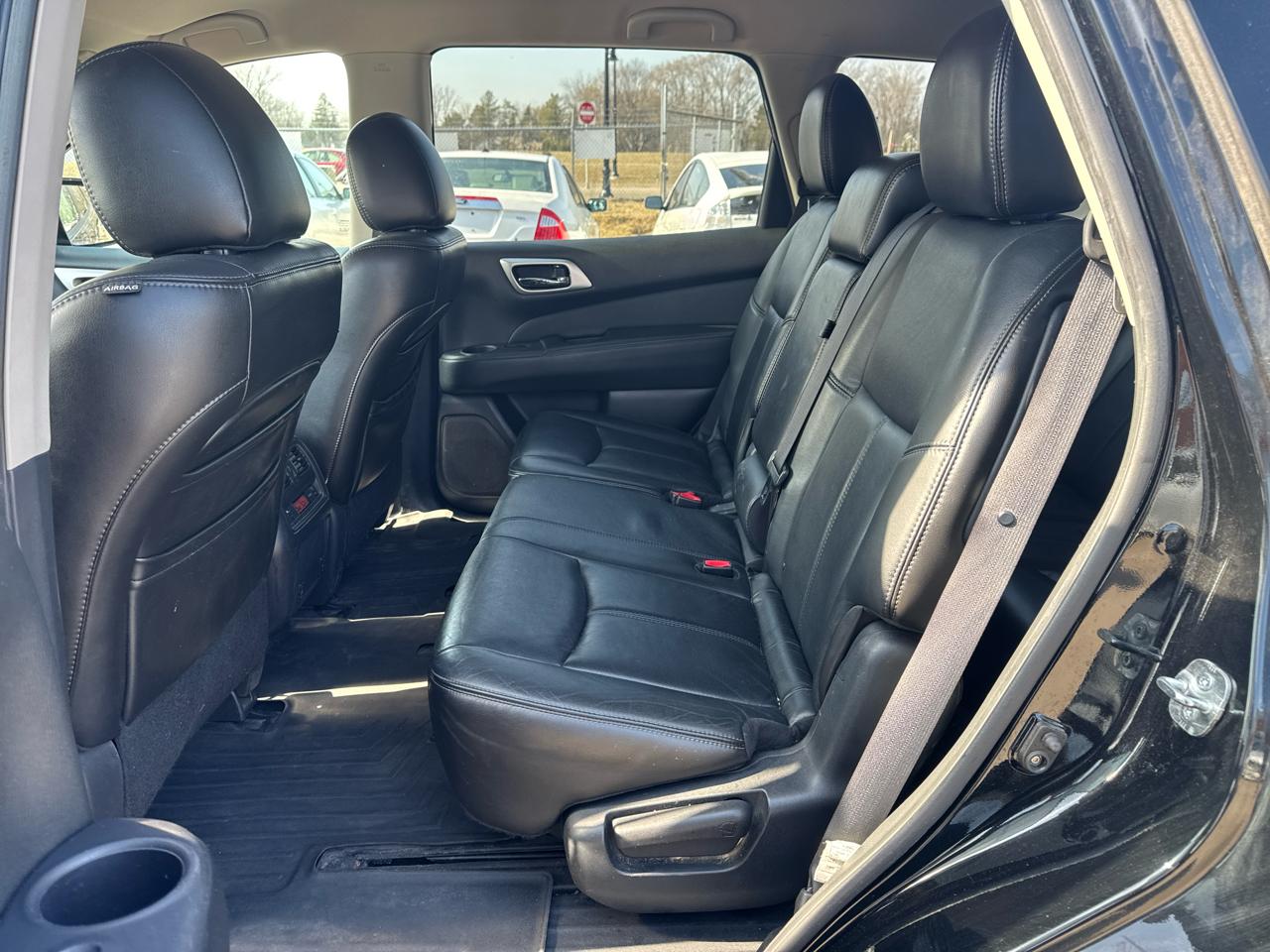 Nissan Pathfinder 4WD 4dr SL 2013