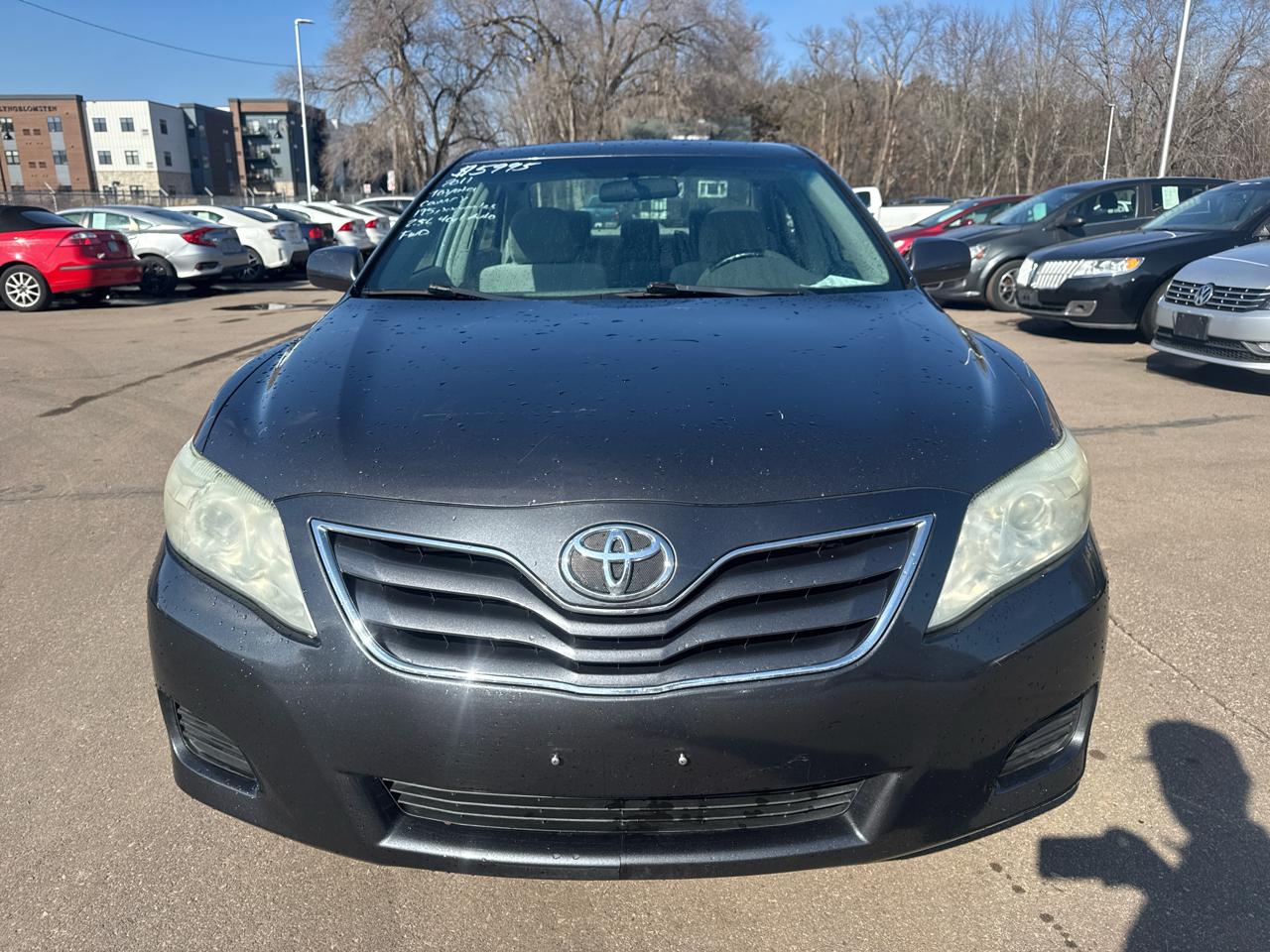 Toyota Camry 4dr Sdn I4 Man LE (Natl) 2011