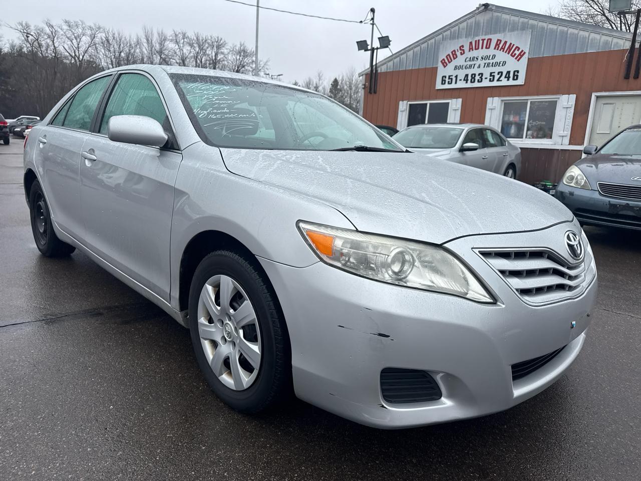 Toyota Camry 4dr Sdn I4 Man LE (Natl) 2011