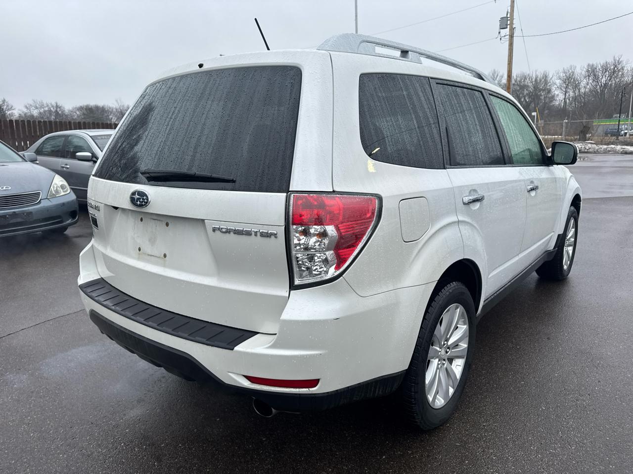 Subaru Forester 4dr Auto 2.5X Touring 2012