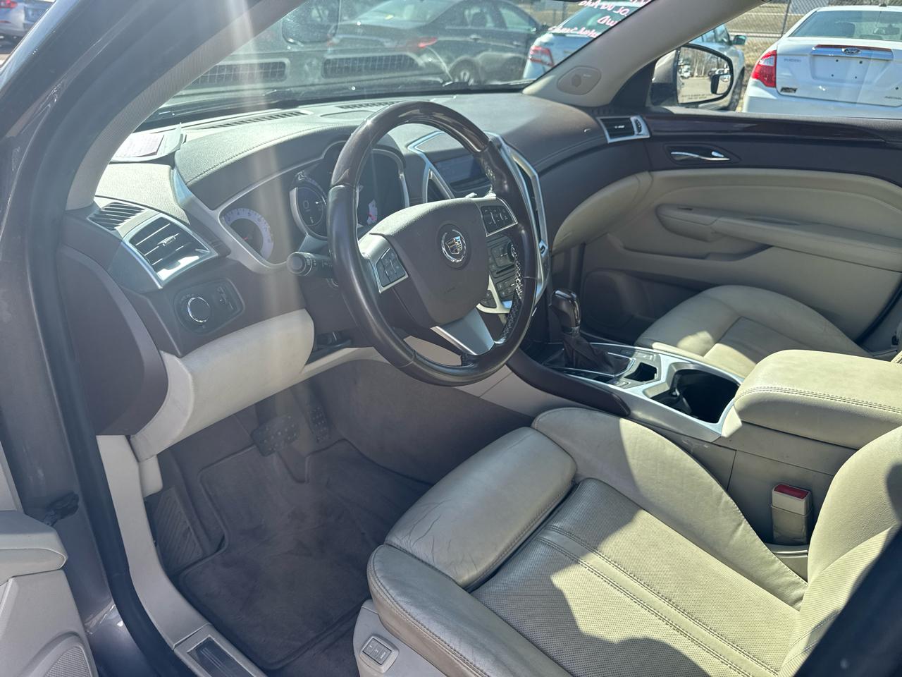 Cadillac SRX FWD 4dr Luxury Collection 2011