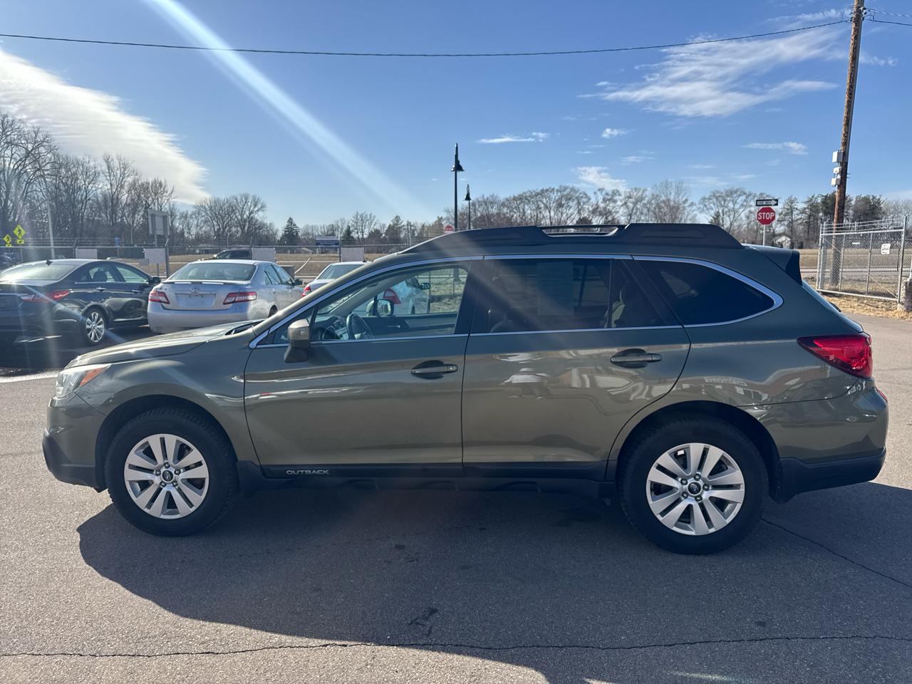 Subaru Outback 4dr Wgn 2.5i Premium PZEV 2016