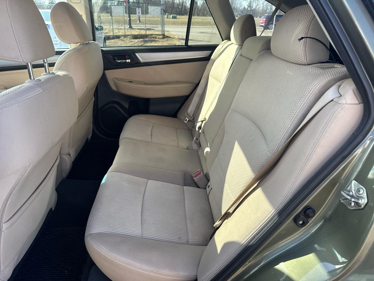 Subaru Outback 4dr Wgn 2.5i Premium PZEV 2016