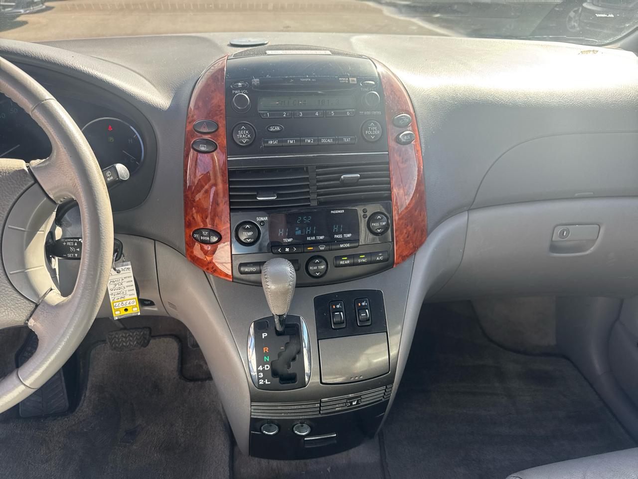 Toyota Sienna 5dr 7-Pass Van XLE Ltd FWD (Natl) 2007