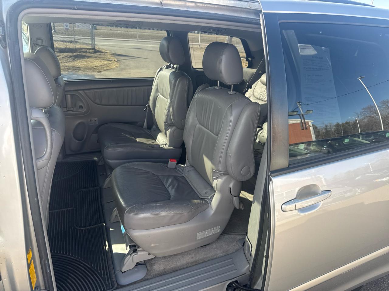 Toyota Sienna 5dr 7-Pass Van XLE Ltd FWD (Natl) 2007