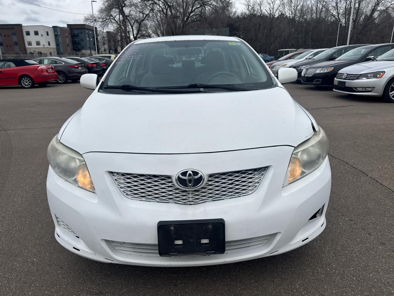 Toyota Corolla 4dr Sdn Man (Natl) 2009