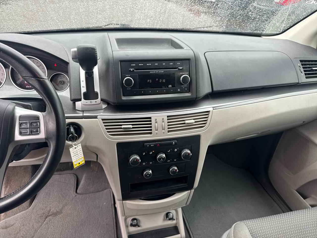 Volkswagen Routan 4dr Wgn S 2012