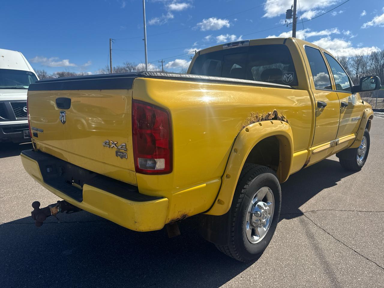 Dodge Ram 2500 4dr Quad Cab 140.5" WB 4WD SLT 2005