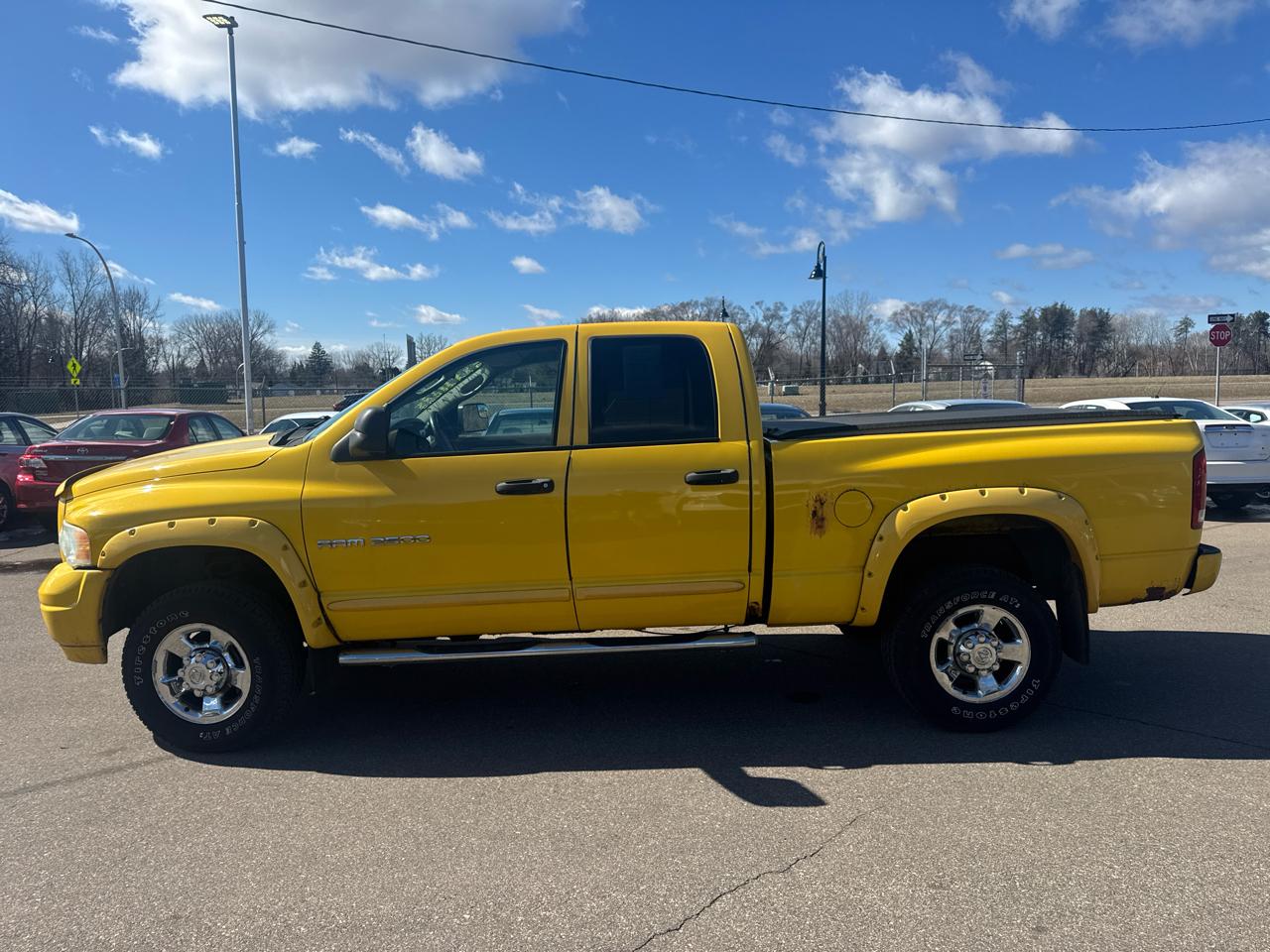 Dodge Ram 2500 4dr Quad Cab 140.5" WB 4WD SLT 2005