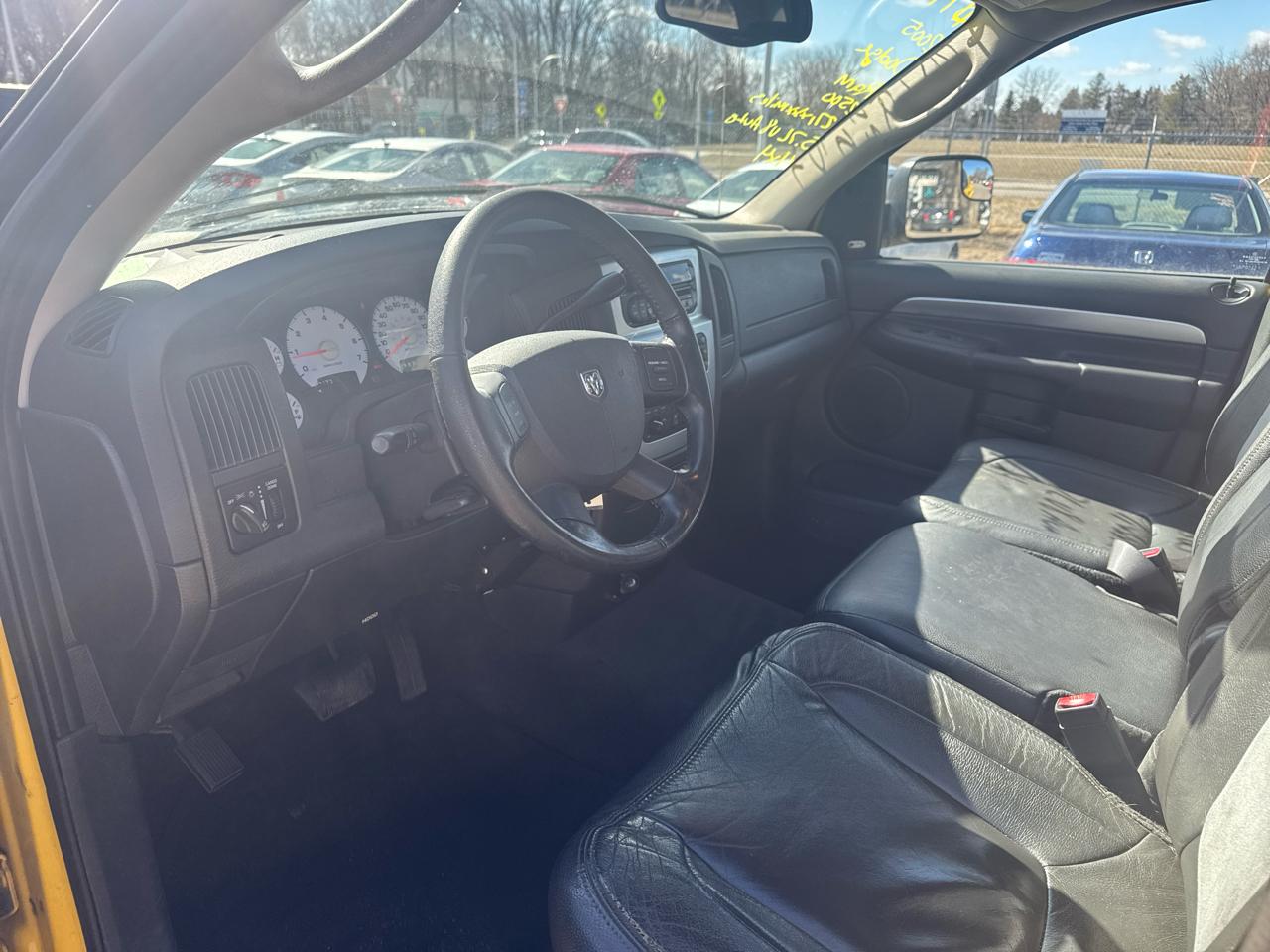 Dodge Ram 2500 4dr Quad Cab 140.5" WB 4WD SLT 2005