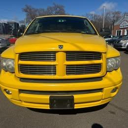 Dodge Ram 2500 4dr Quad Cab 140.5" WB 4WD SLT 2005