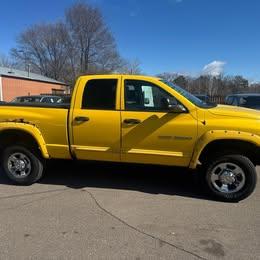 Dodge Ram 2500 4dr Quad Cab 140.5" WB 4WD SLT 2005