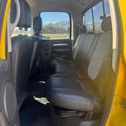 Dodge Ram 2500 4dr Quad Cab 140.5" WB 4WD SLT 2005