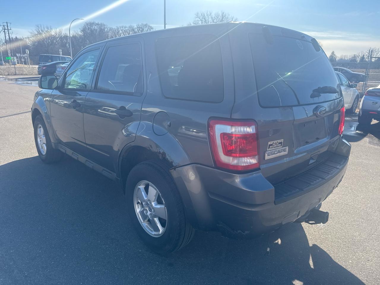 Ford Escape FWD 4dr XLS 2011