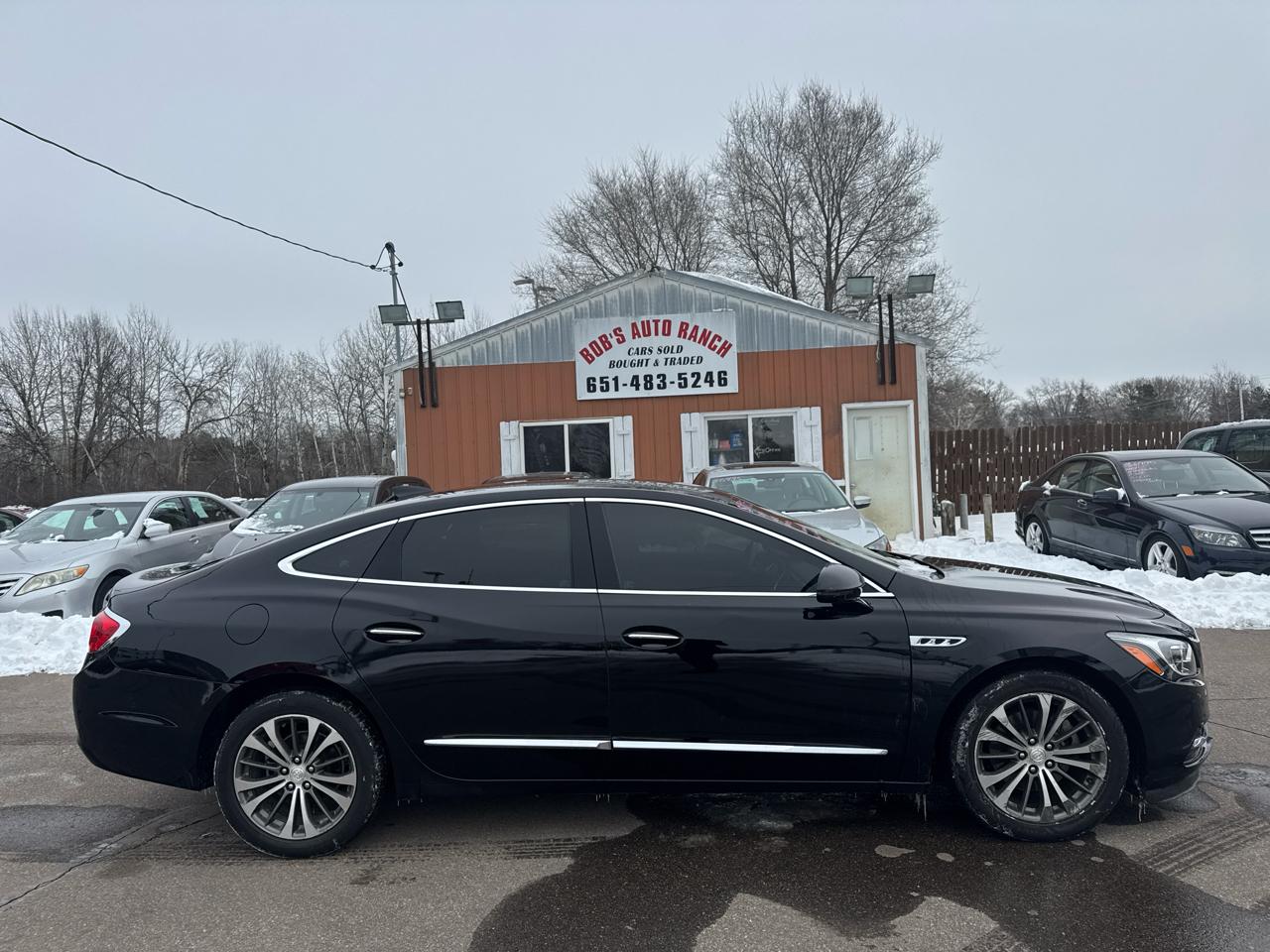 Buick LaCrosse 4dr Sdn Premium AWD 2017