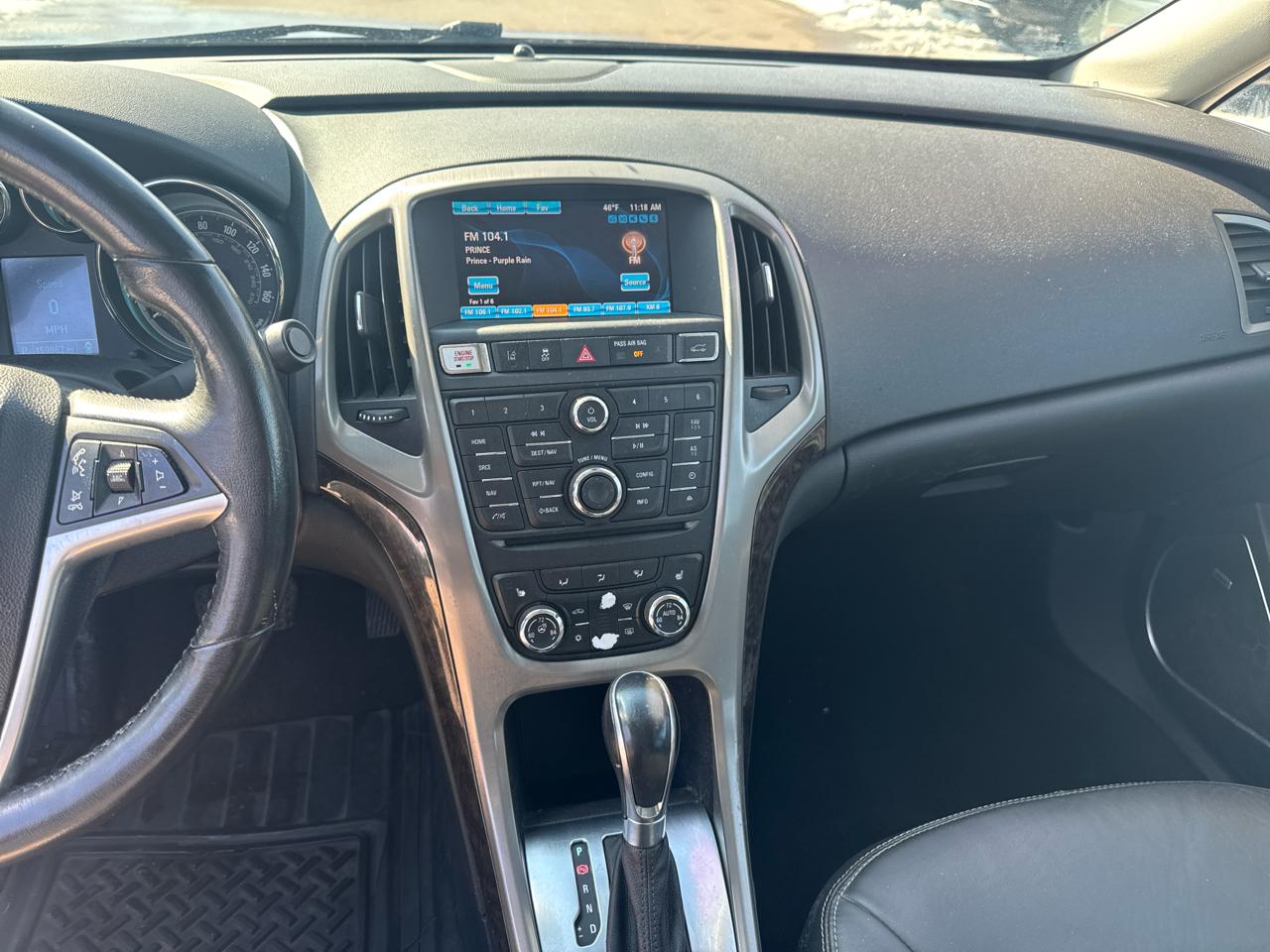 Buick Verano 4dr Sdn Leather Group 2014