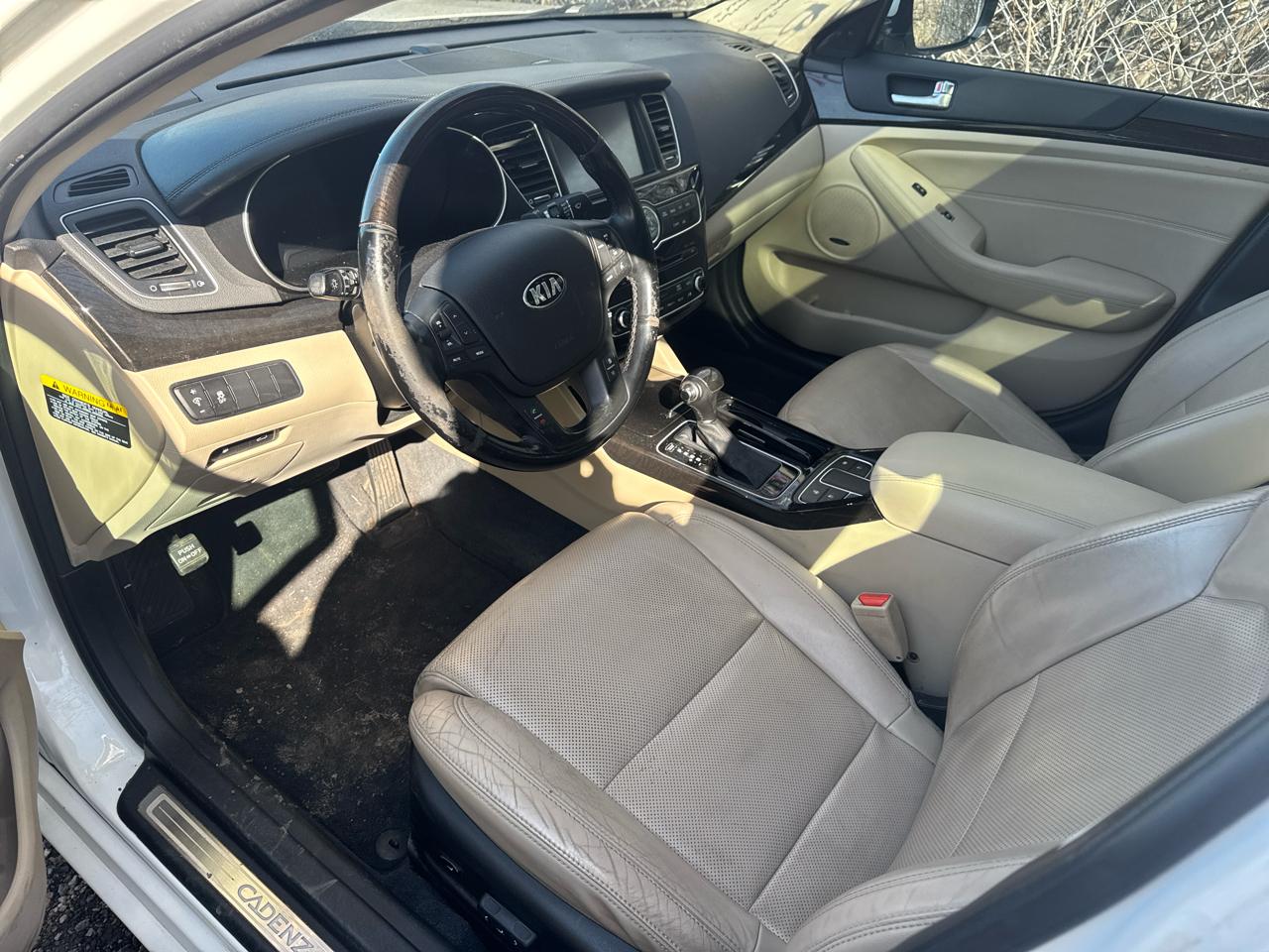 Kia Cadenza 4dr Sdn Premium 2014