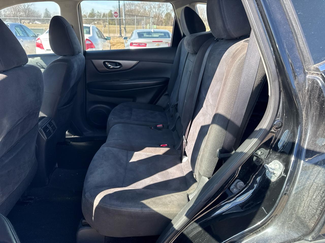 Nissan Rogue AWD 4dr S 2015