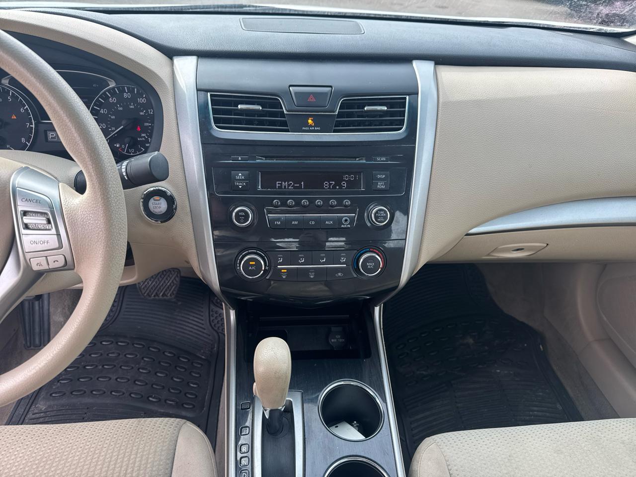 Nissan Altima 4dr Sdn I4 2.5 S 2014