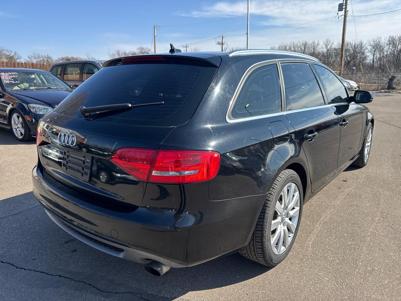 Audi A4 4dr Avant Wgn Auto quattro 2.0T Premium Plus 2011