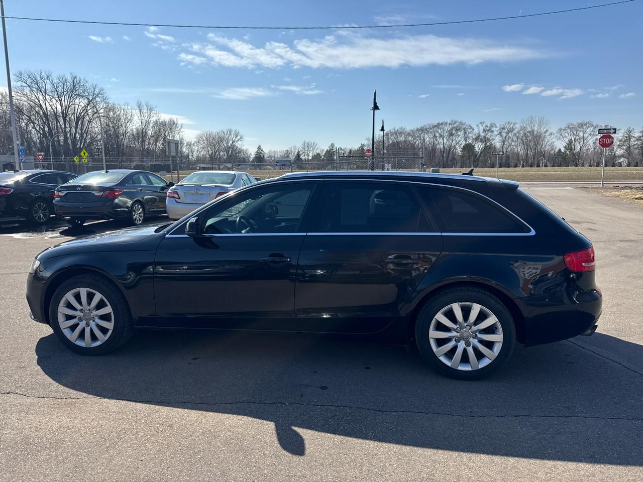 Audi A4 4dr Avant Wgn Auto quattro 2.0T Premium Plus 2011