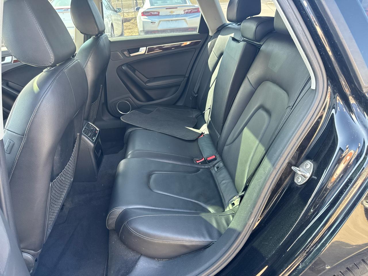 Audi A4 4dr Avant Wgn Auto quattro 2.0T Premium Plus 2011