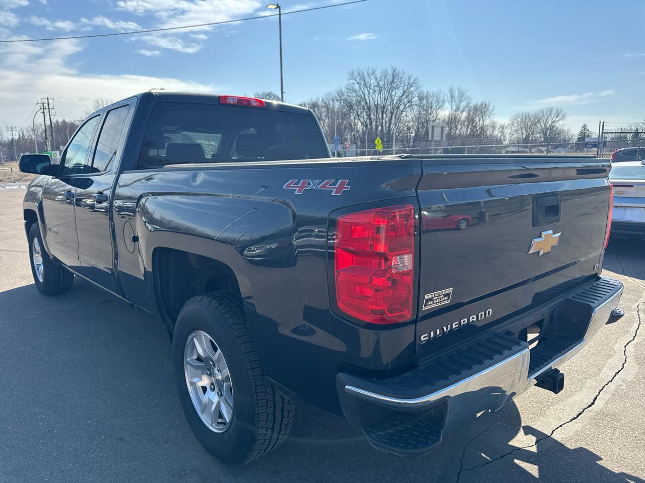 Chevrolet Silverado 1500 4WD Double Cab 143.5" LT w/1LT 2017