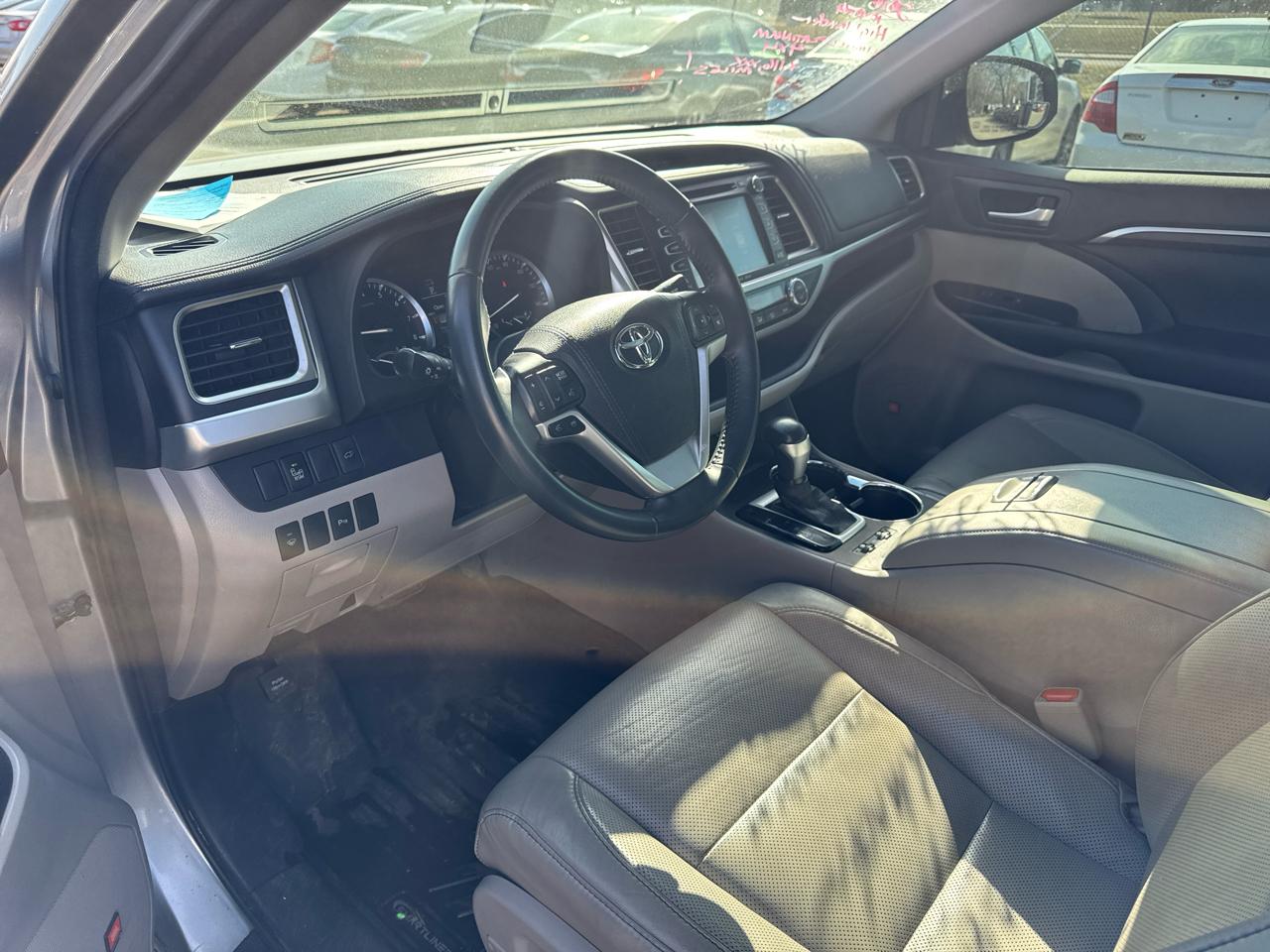 Toyota Highlander AWD 4dr V6 Limited (Natl) 2016