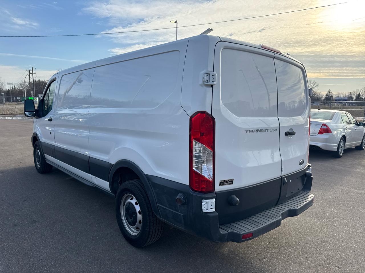 Ford Transit Van T-250 148" Low Rf 9000 GVWR Swing-Out RH Dr 2018