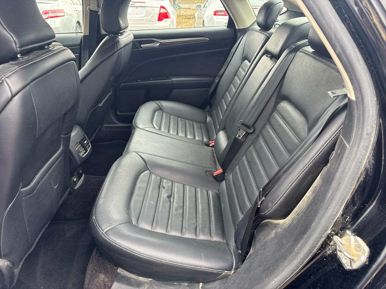 Ford Fusion Hybrid SE FWD 2017