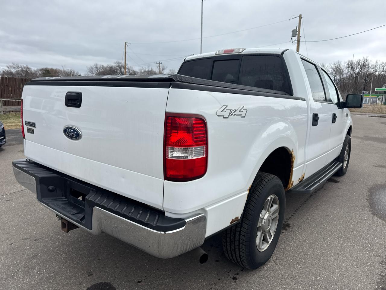 Ford F-150 4WD SuperCrew 139" XLT 2005