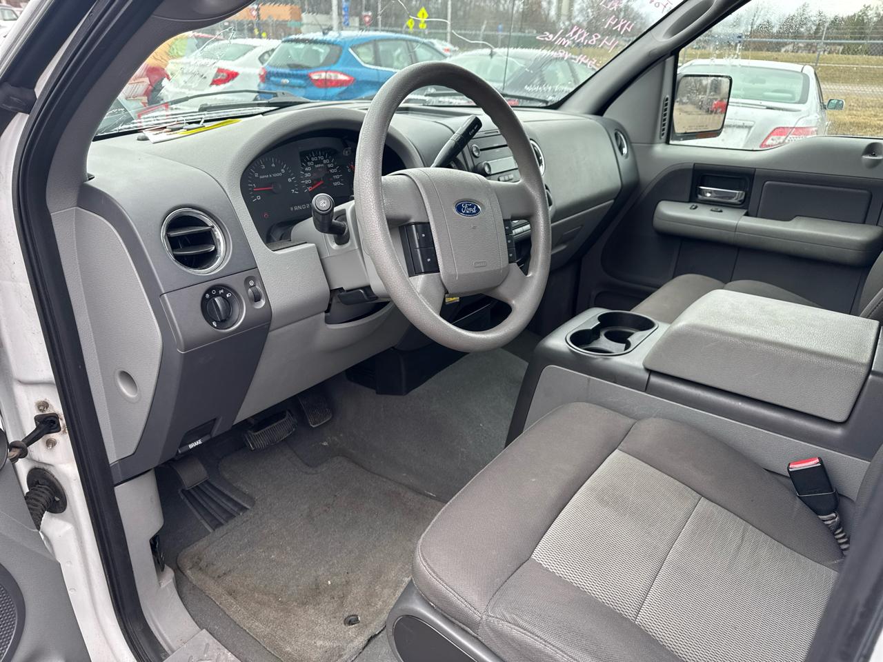 Ford F-150 4WD SuperCrew 139" XLT 2005