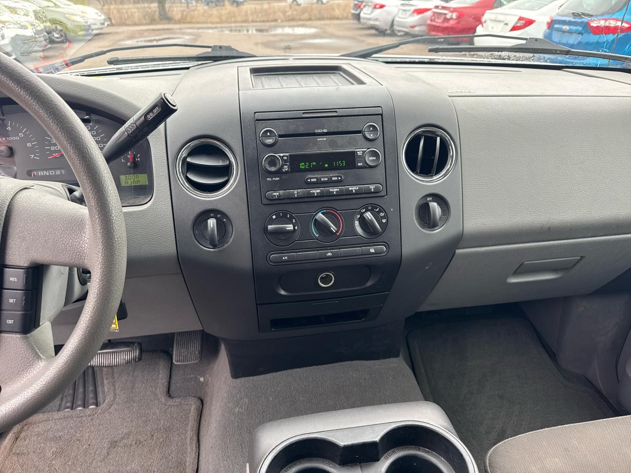 Ford F-150 4WD SuperCrew 139" XLT 2005