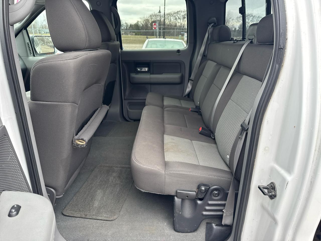 Ford F-150 4WD SuperCrew 139" XLT 2005