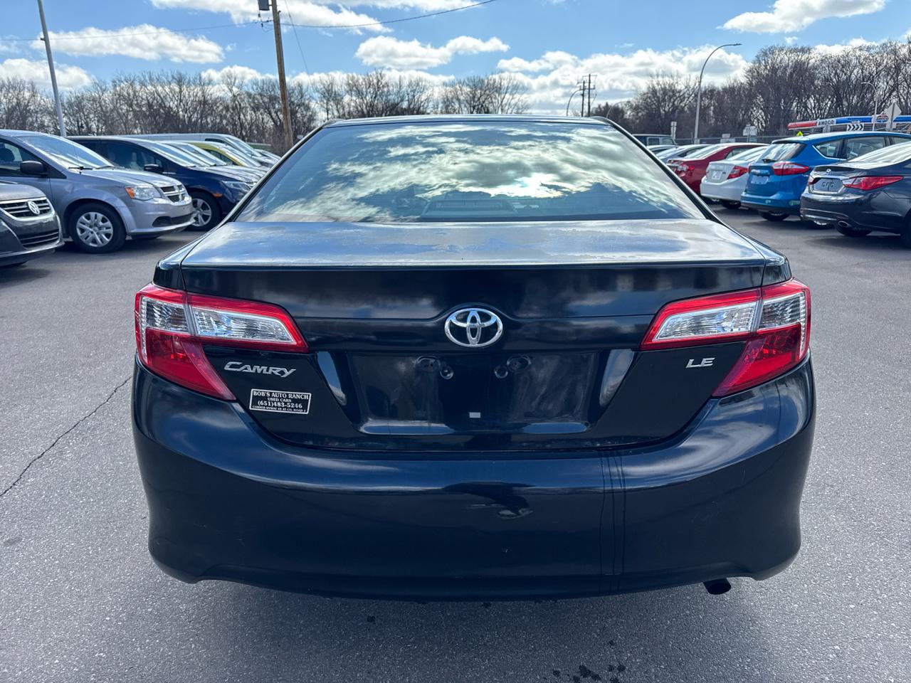 Toyota Camry 4dr Sdn I4 Auto XLE (Natl) 2013