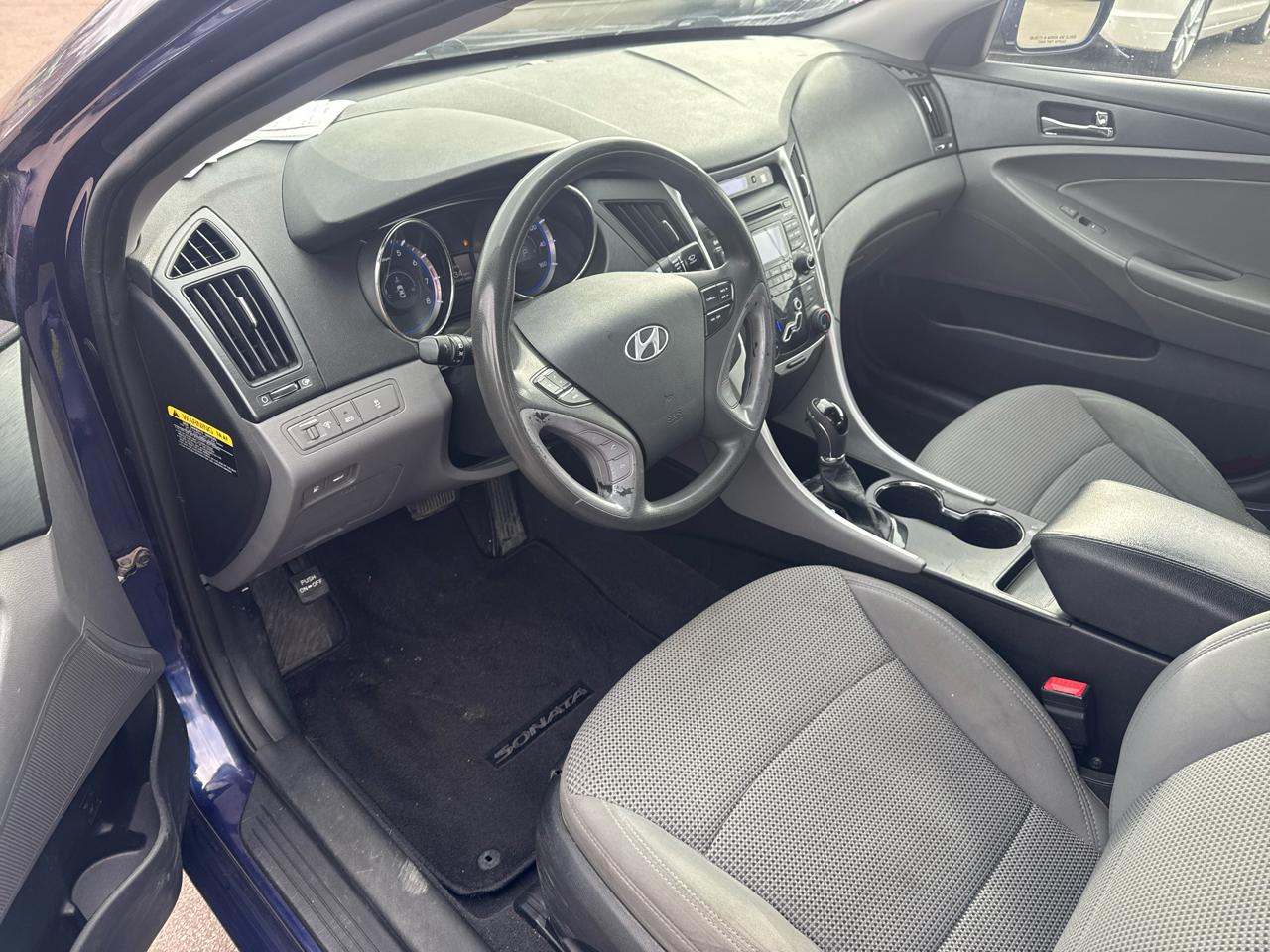 Hyundai Sonata 4dr Sdn 2.4L Auto GLS 2011