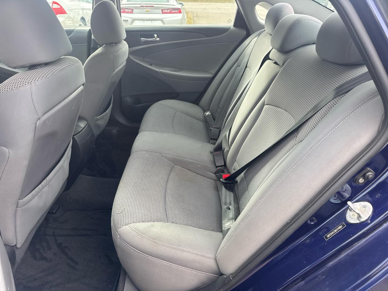 Hyundai Sonata 4dr Sdn 2.4L Auto GLS 2011