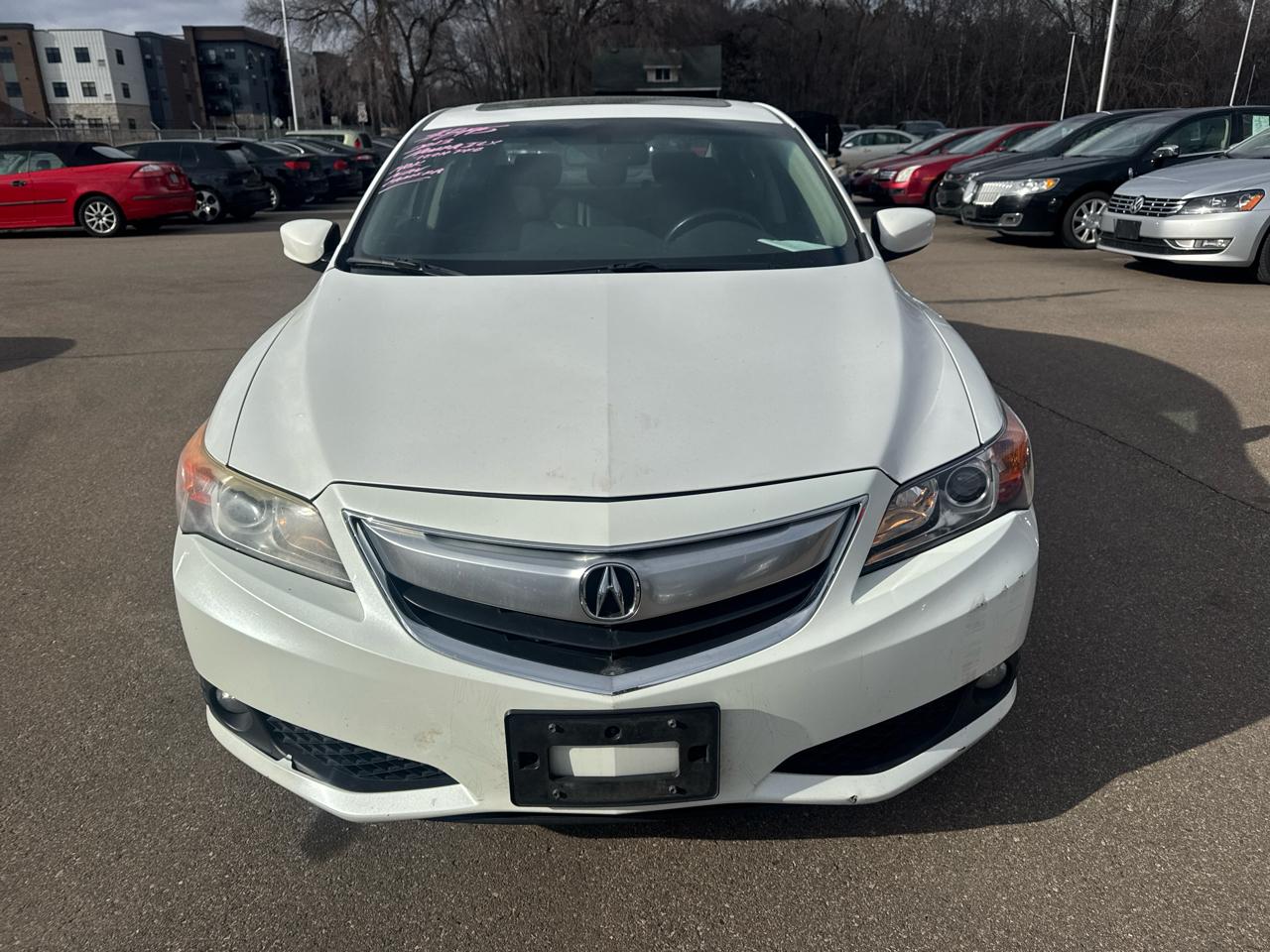 Acura ILX 4dr Sdn 2.0L Tech Pkg 2013