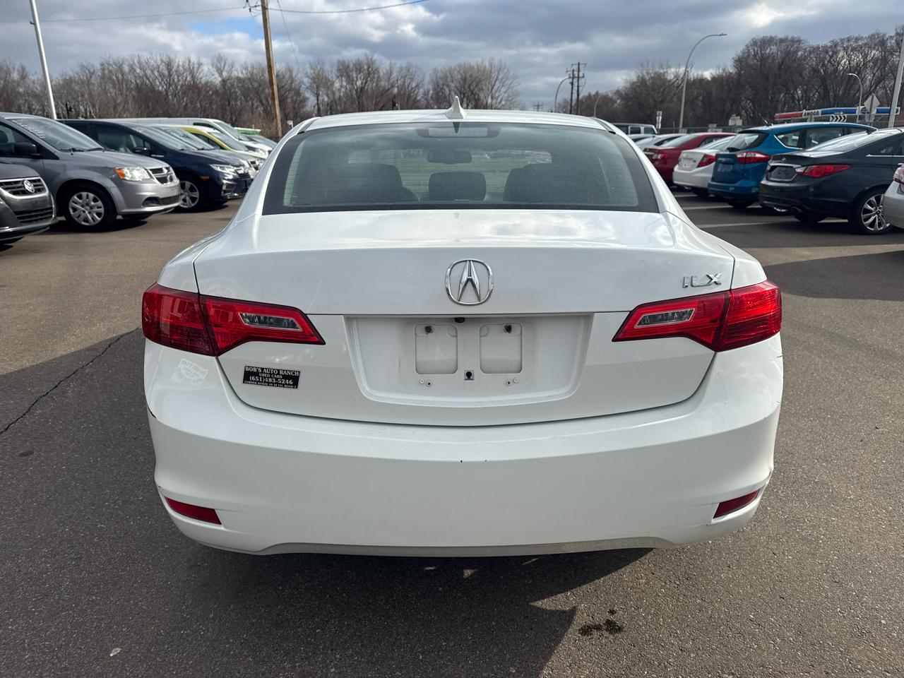 Acura ILX 4dr Sdn 2.0L Tech Pkg 2013
