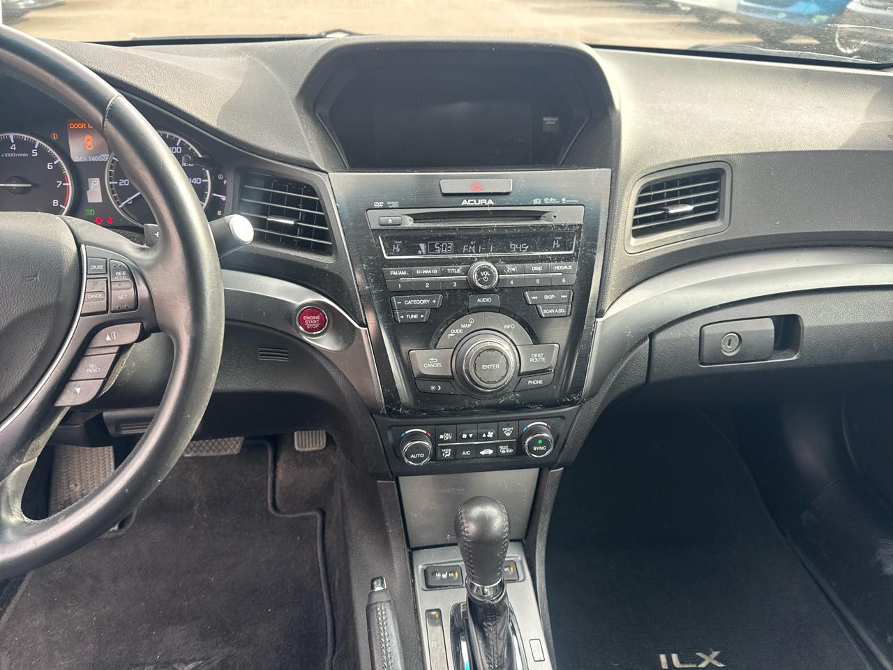 Acura ILX 4dr Sdn 2.0L Tech Pkg 2013